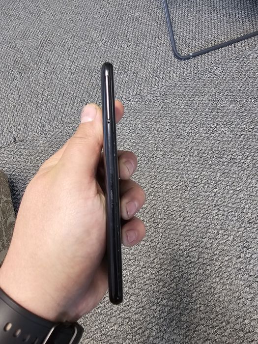 Продам смартфон Samsung Galaxy A20e SM-A202F/DS