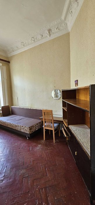 Комунальна кімната у самому серці Одеси, вул. Садова