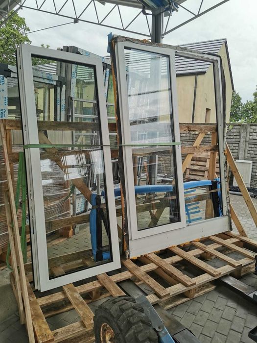 OKNO Balkonowe z opcją rolety lub żaluzji - NOWE i bogato wyposażone!