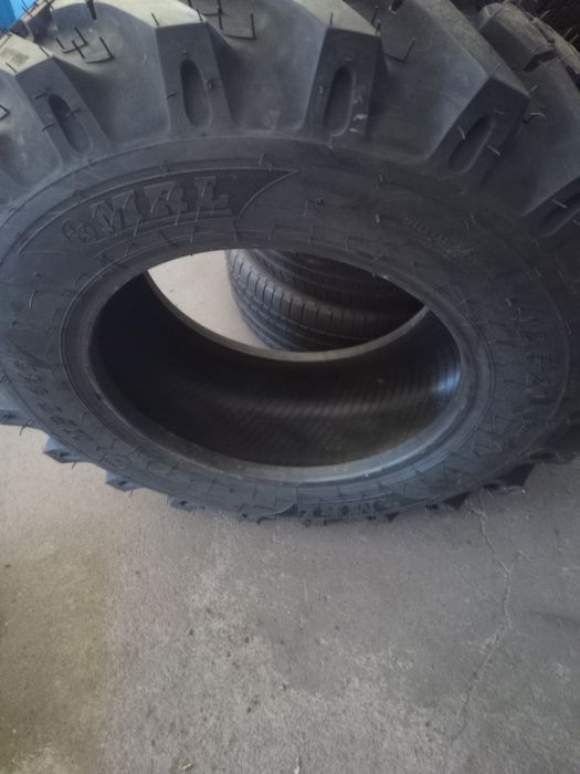 Opony 12, 5R20 Nowe