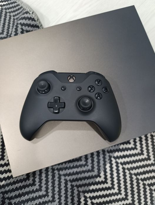 Xbox One X Edição Limitada Gold Rush 1TB