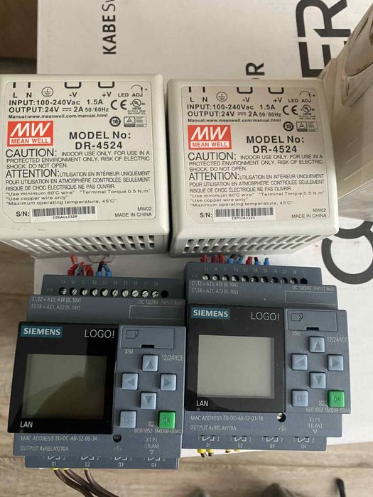 Zasilacz impulsowy na szynę dr-4524 Siemens Logo abl8wps24200