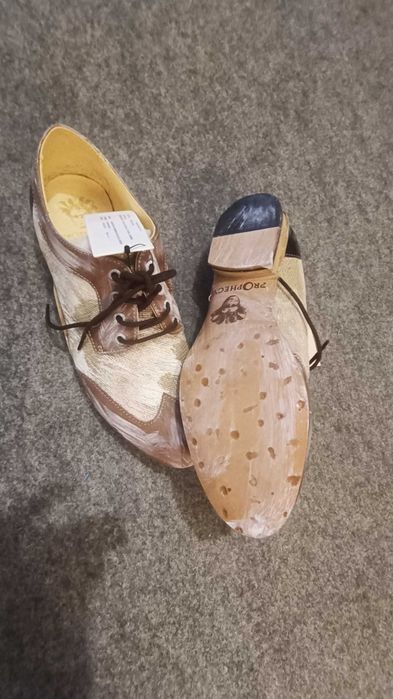 Sapatos homem novos