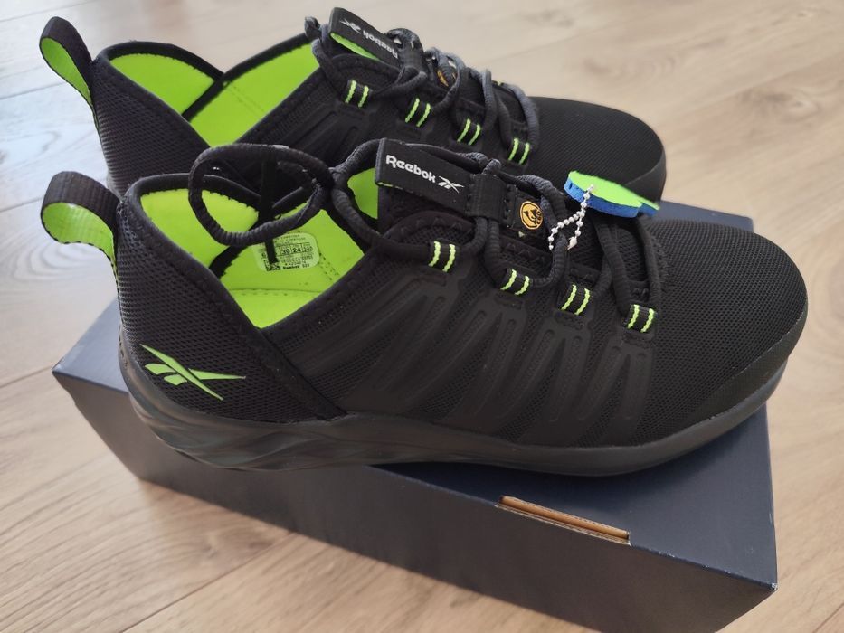 Reebok Astroride Safety robocze buty sportowe chłopca podnosek nowe 39