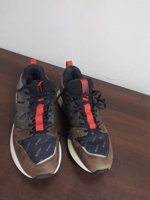 NEW BALANCE gore -tex