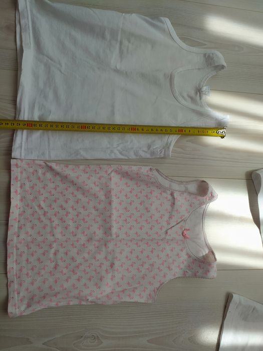 Речі на дівчинку, окуляри, футболки, плаття, юбка, спальний костюм