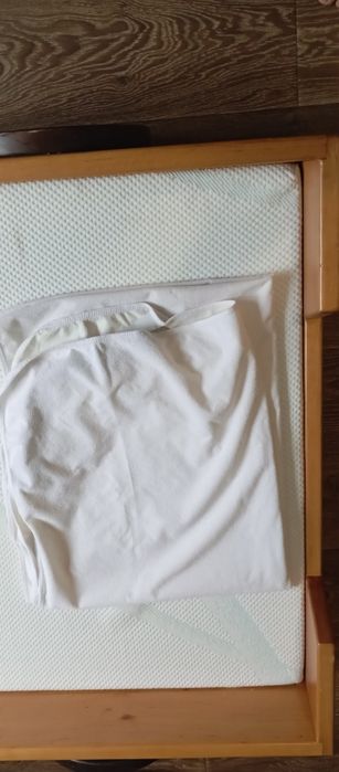 Дизайнерське дитяче ліжко-машинка 160х90 з масиву дерева +  матрац