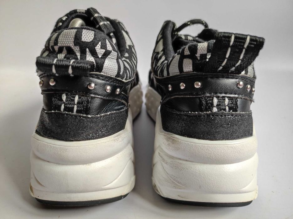 - DKNY Avi Sneaker - Sneakersy r. 38