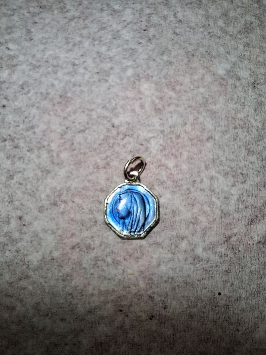 Medalha nossa senhora de Lurdes