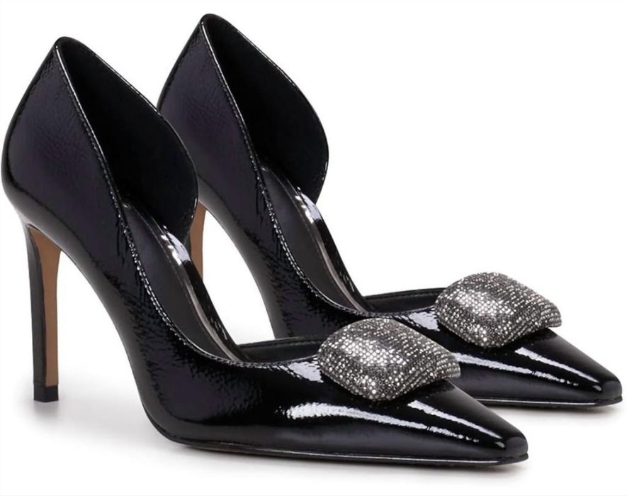 Туфлі vince camuto 37.5 (us 7m)