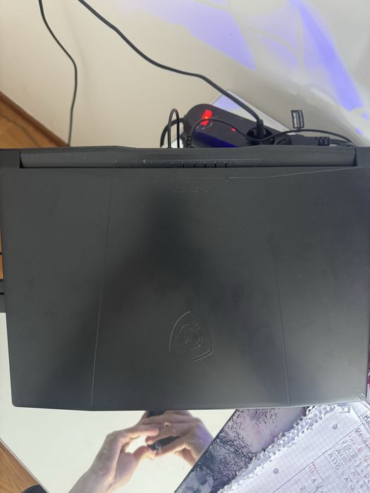 Portátil MSI 15.6" Katana 15 B13VFK-2015XPT Black