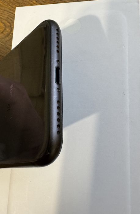 Apple iPhone 8 64гб айфон 8 стан нового з  коробкою