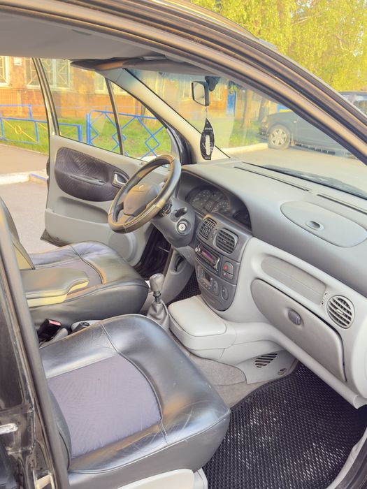Продам Renault Megane Scenic