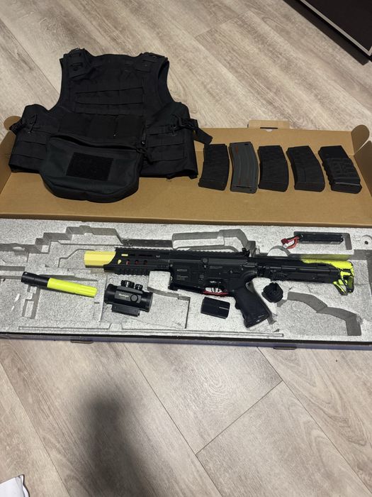 G&G arp 556 full metal airsoft