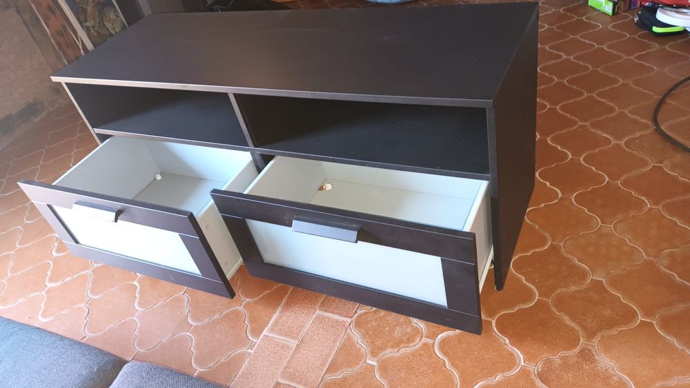 Móvel de tv com 2 gavetas impecável