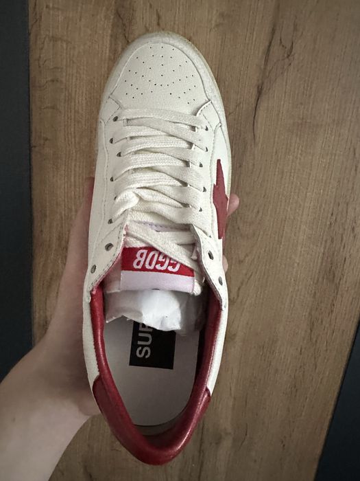 Golden goose красні