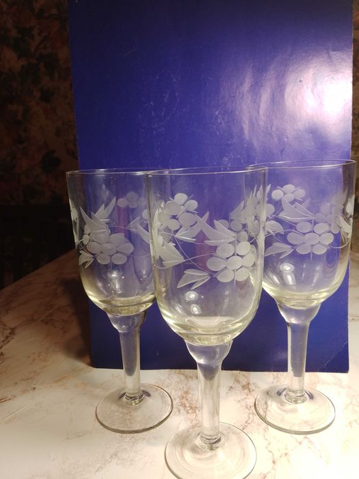 фужеры бокалы,  графин для вина,  стаканы,  рюмки , набор посуды