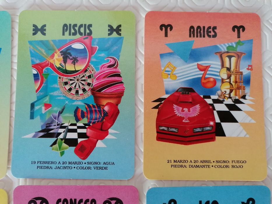 Série completa de 12 calendários de 2006 dos signos do Zodíaco