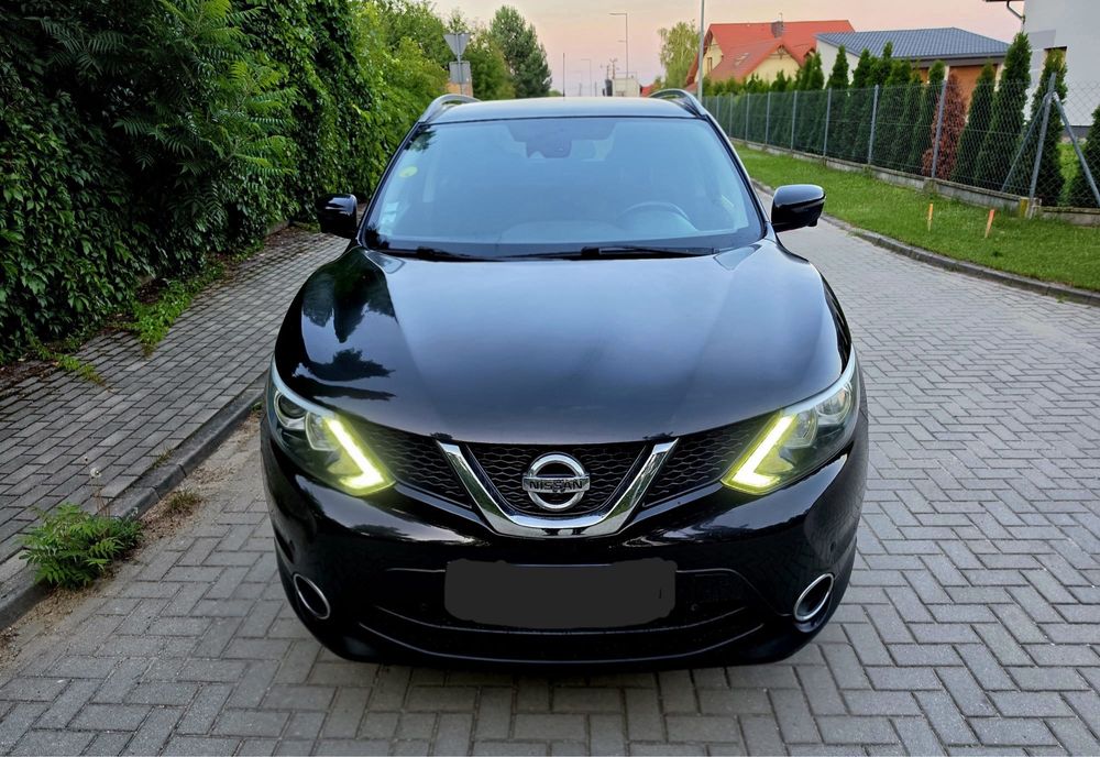 ***Rezerwacja***Nissan Qashqai J11 Kamera 360 Keyless Nawigacja Ledy