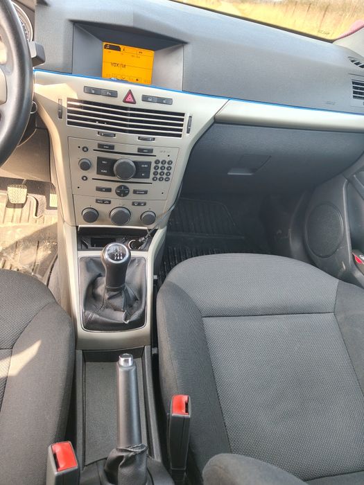 Opel Astra H Gtc 2007 photo 5