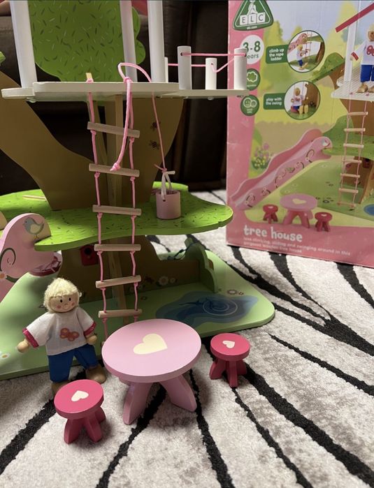 Игровой домик на дереве,деревянный