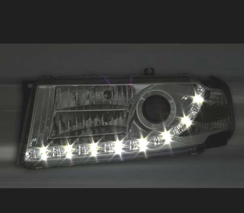 FARÓIS FRONTAIS LUZ DIURNA OCTAVIA 01-04 FUNDO CROMADO