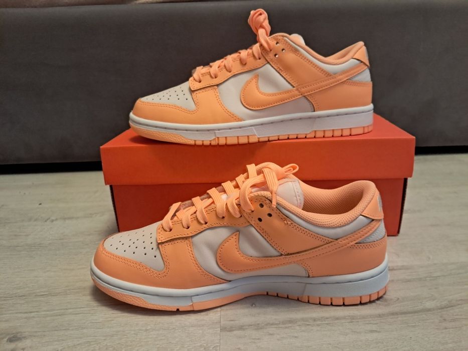 Oryginalne Nike Dunk Low Peach Cream White r. 40