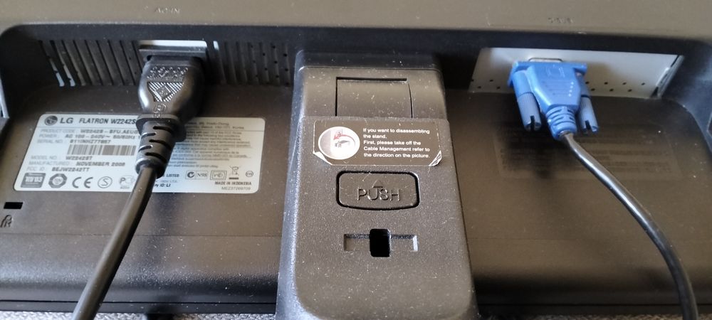 Monitor LG flatron w 2242 s