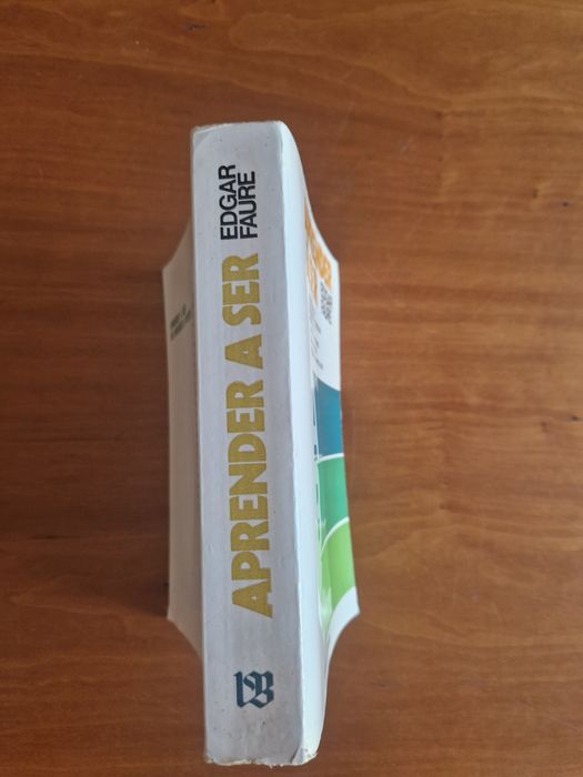 "Aprender a Ser", de Edgar Faure, 3.ª edição, 1981