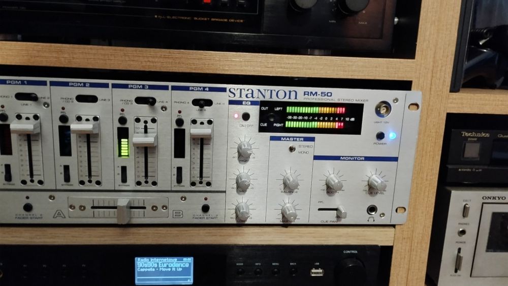 Dj mixer Stanton  RM-50