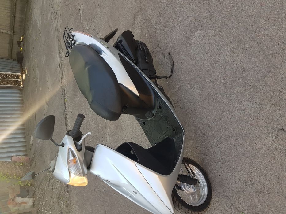 Скутер мопед Suzuki Address V50