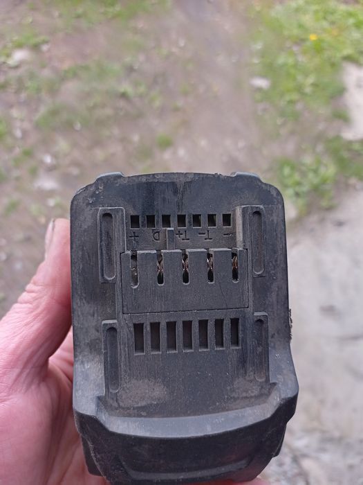 Продам аккумулятор для шуруповерта