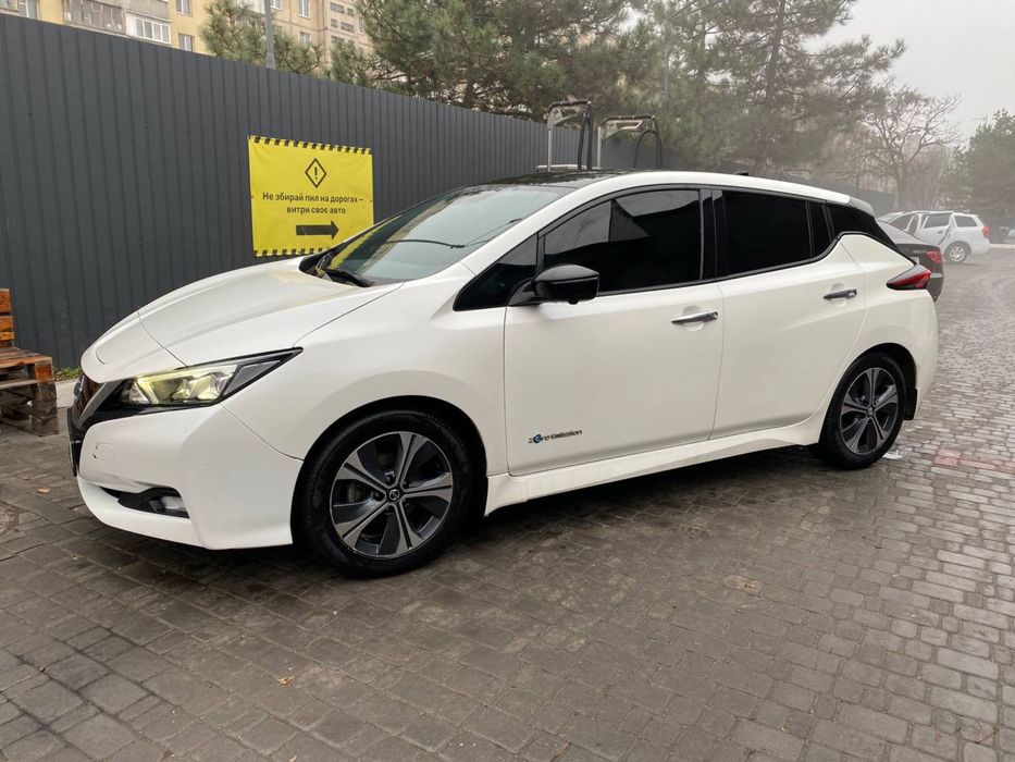 Оренда авто, Nissan leaf 40kwt , максимальна комплектація