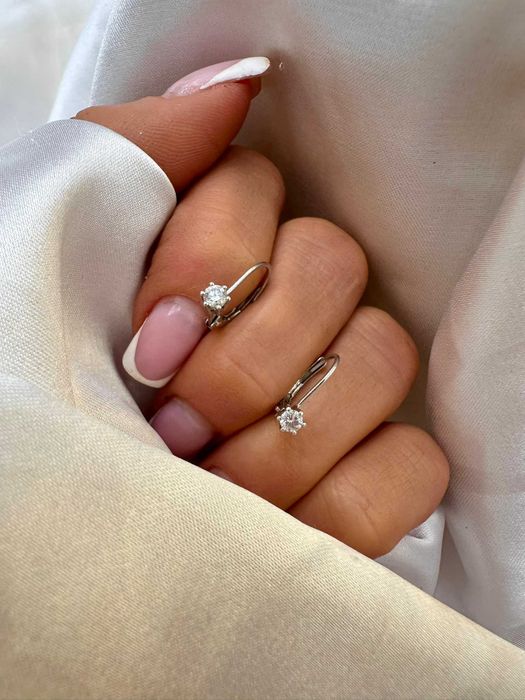 Kolczyki z diamentami naturalnymi 0.24 CT