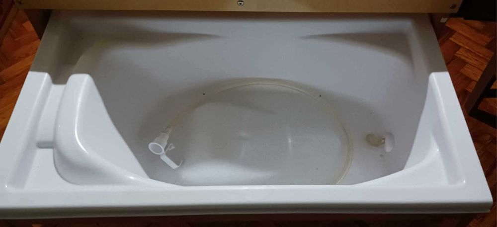 Fraldário com banheira