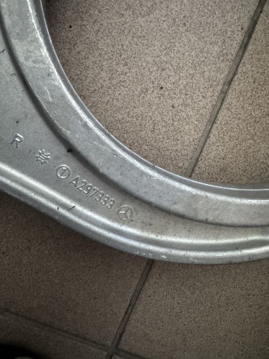 Mercedes. Цапфа, стійка, ричаг 296,297,295