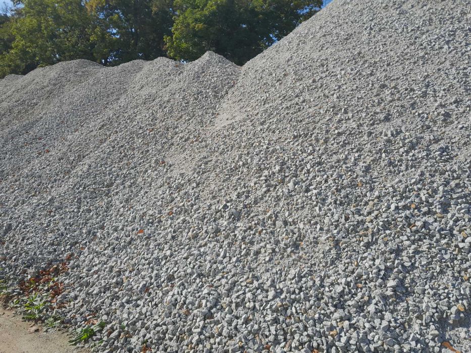 Piasek Zasypowy Pospółka Ziemia Czarnoziem 0-2 0-4 Żwir Gróz Stepnica