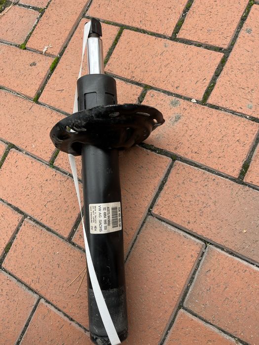 Амортизатор передній ауді А 3 е-трон