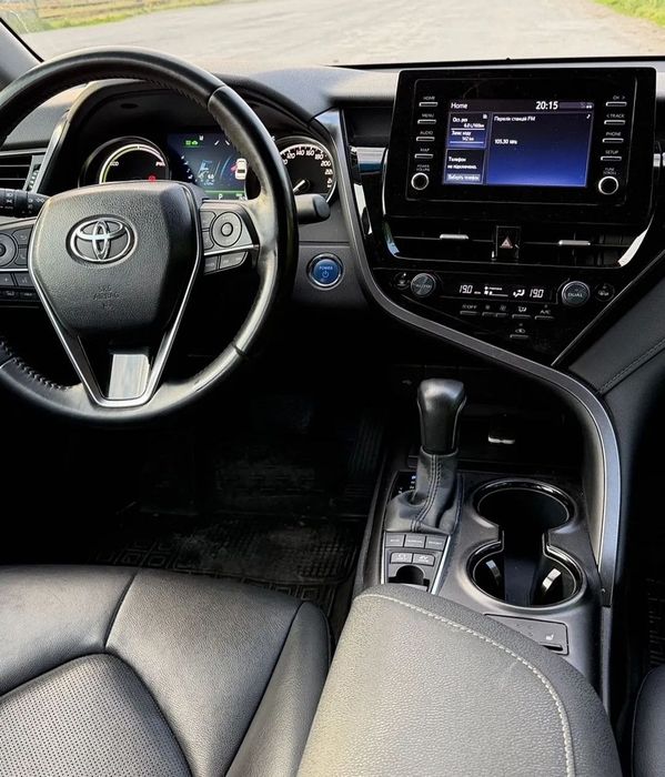 Toyota Camry 2021 hybrid