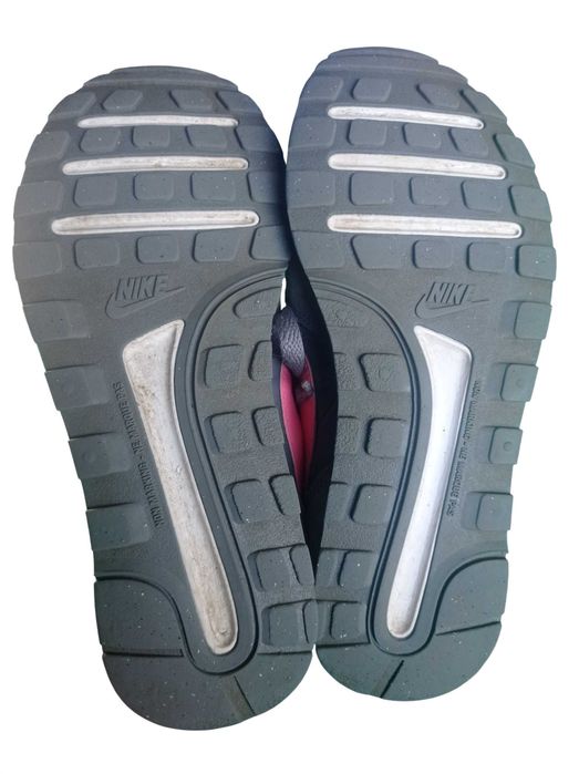 Демісезонні кросівки Nike MD Valiant CN8558 36,5 розміру