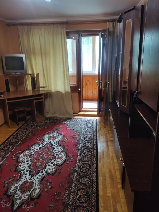 Ж\Д вокзал и Дом офицеров 1к квартира почасово и посуточно.