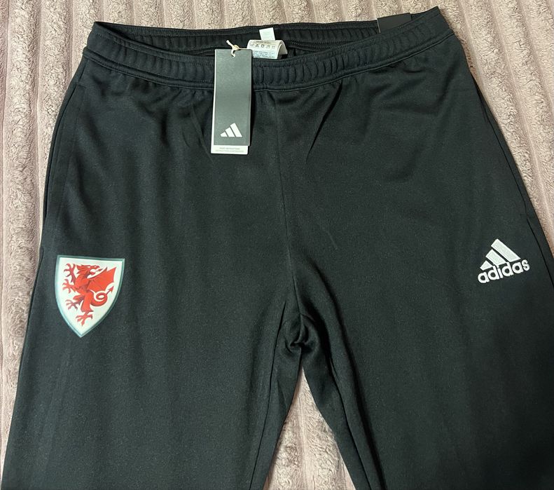 Нові спортивні штани Adidas