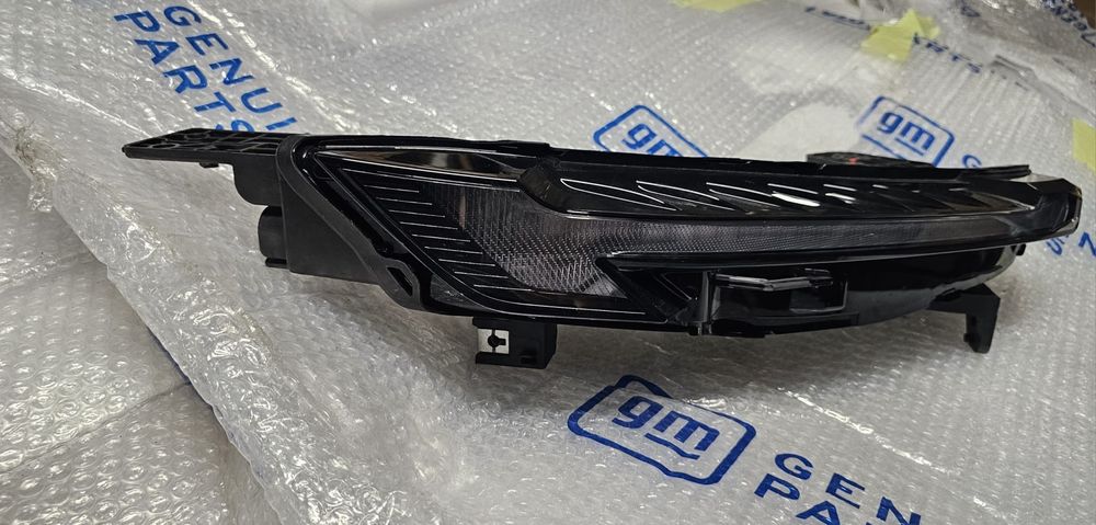 Lampa LED Ledowa reflektor Omoda 5 prawa prawy