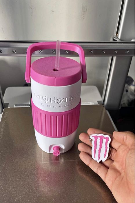 Porta lata com canudo e chaveiro