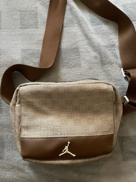 Сумка месенджер Джордан