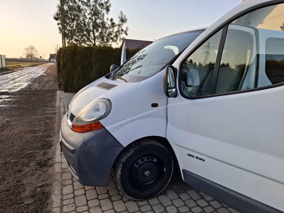 Renault Trafic Long 1.9 dci 9 osobowy
