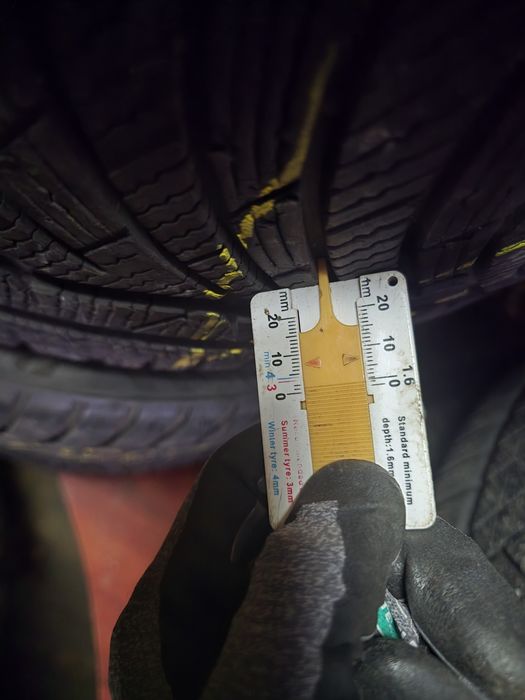 255/35R19 Michelin Pilot Alpin PA4 7mm