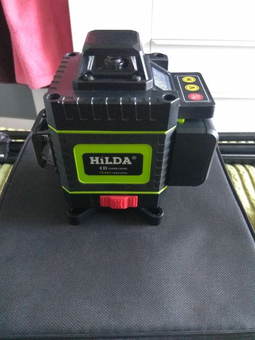 Лазерний рівень  Hilda 4D 16 лінії