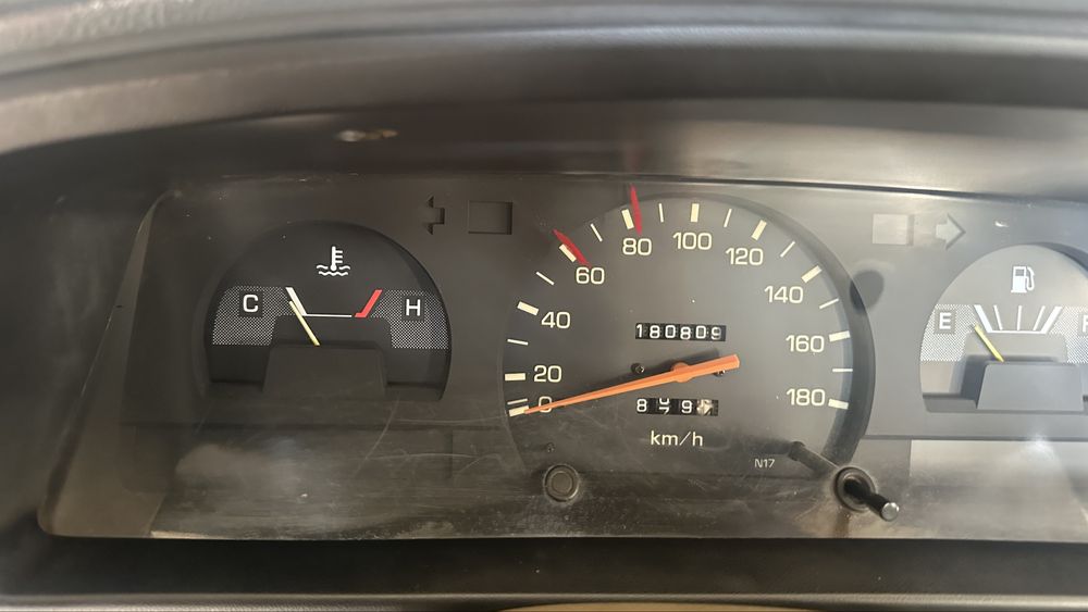 Toyota hilux 2.4 D 2x4