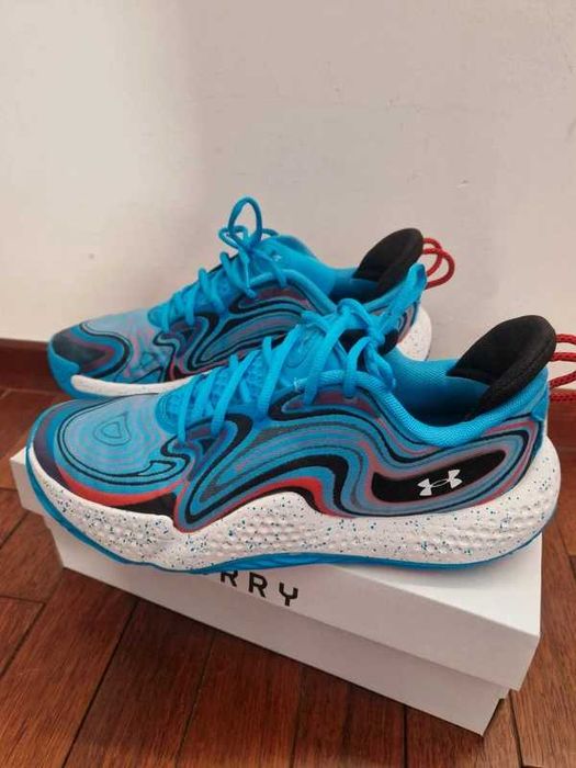 Buty męskie Under Armour mało noszone r. 45 niebieskie
